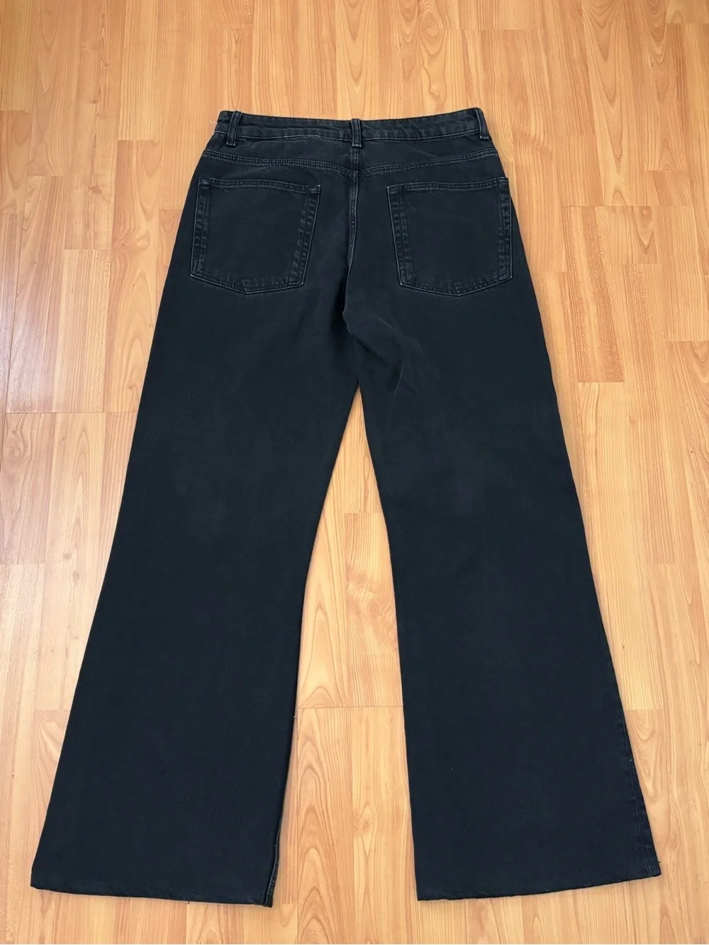 Wide leg jeans